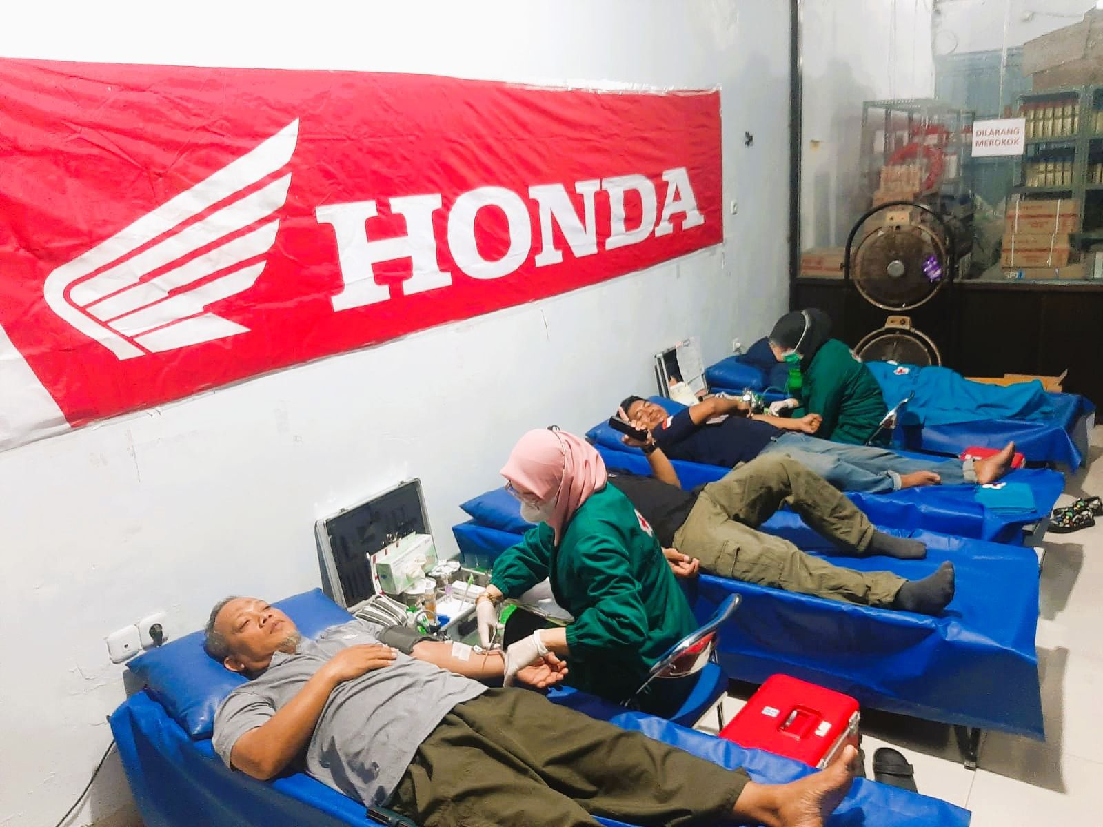 Peringati Anniversary ke-19, Dealer Gowata Sakti Motor Gelar Donor Darah
