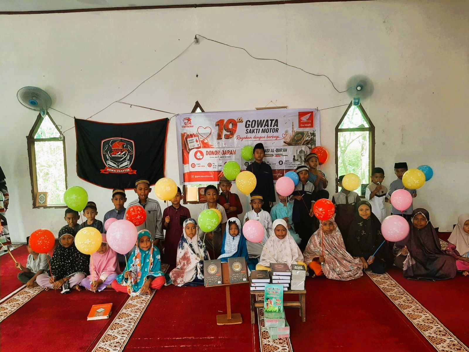 Gowata Sakti Motor Donasikan 10 Al-Quran untuk Masjid di Gowa