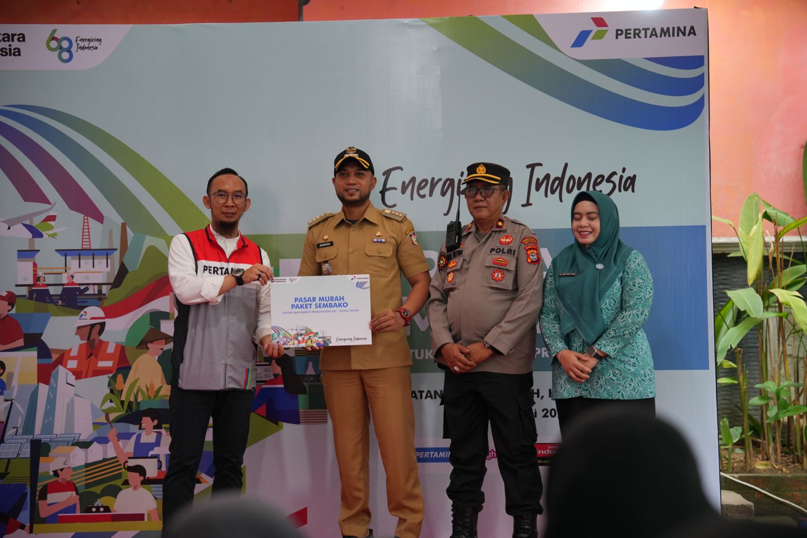 Pertamina Sulawesi Salurkan 1.000 Paket Sembako melalui Program Pasar Murah di Makassar