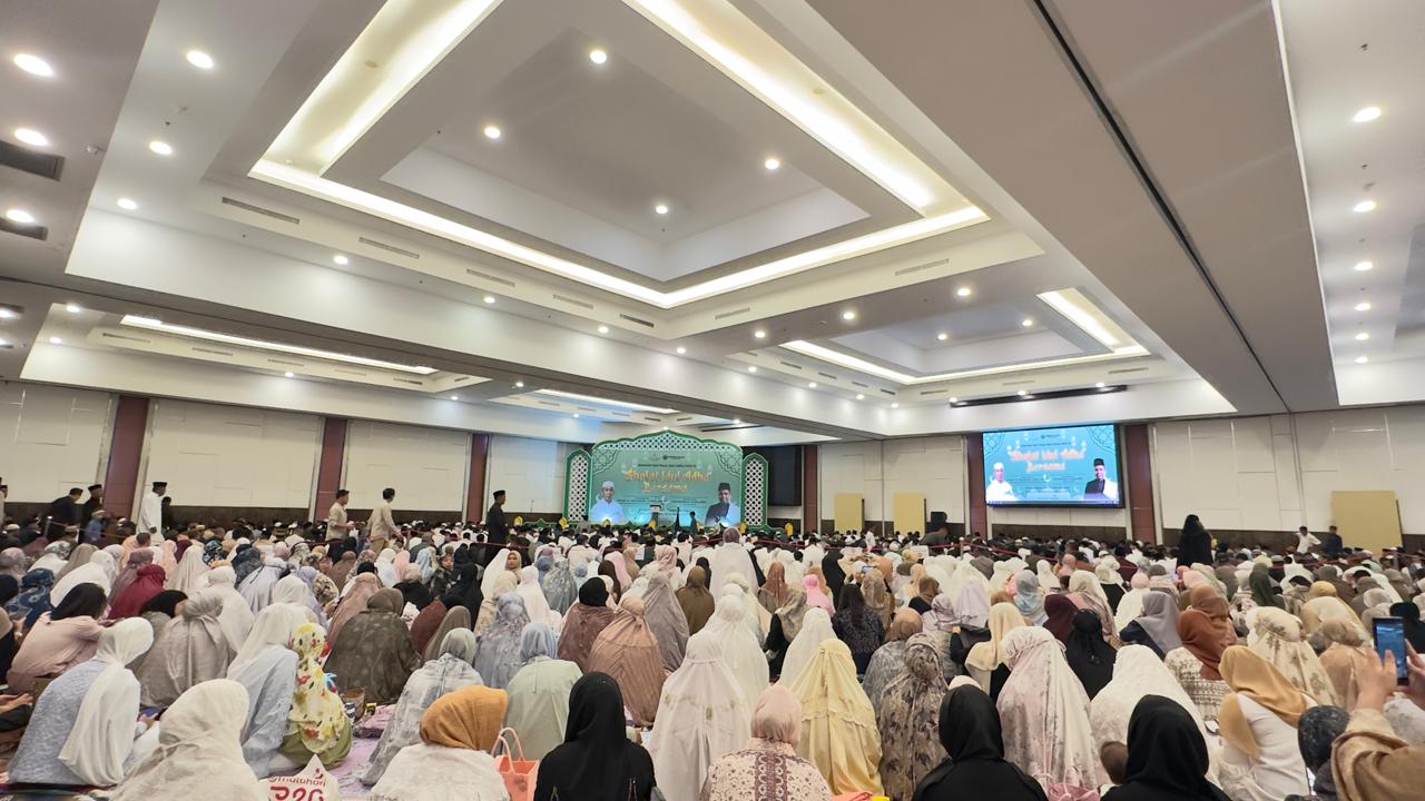 Ribuan Jemaah Salat Idul Adha di Claro Kendari, Kurban 1 Ekor Sapi