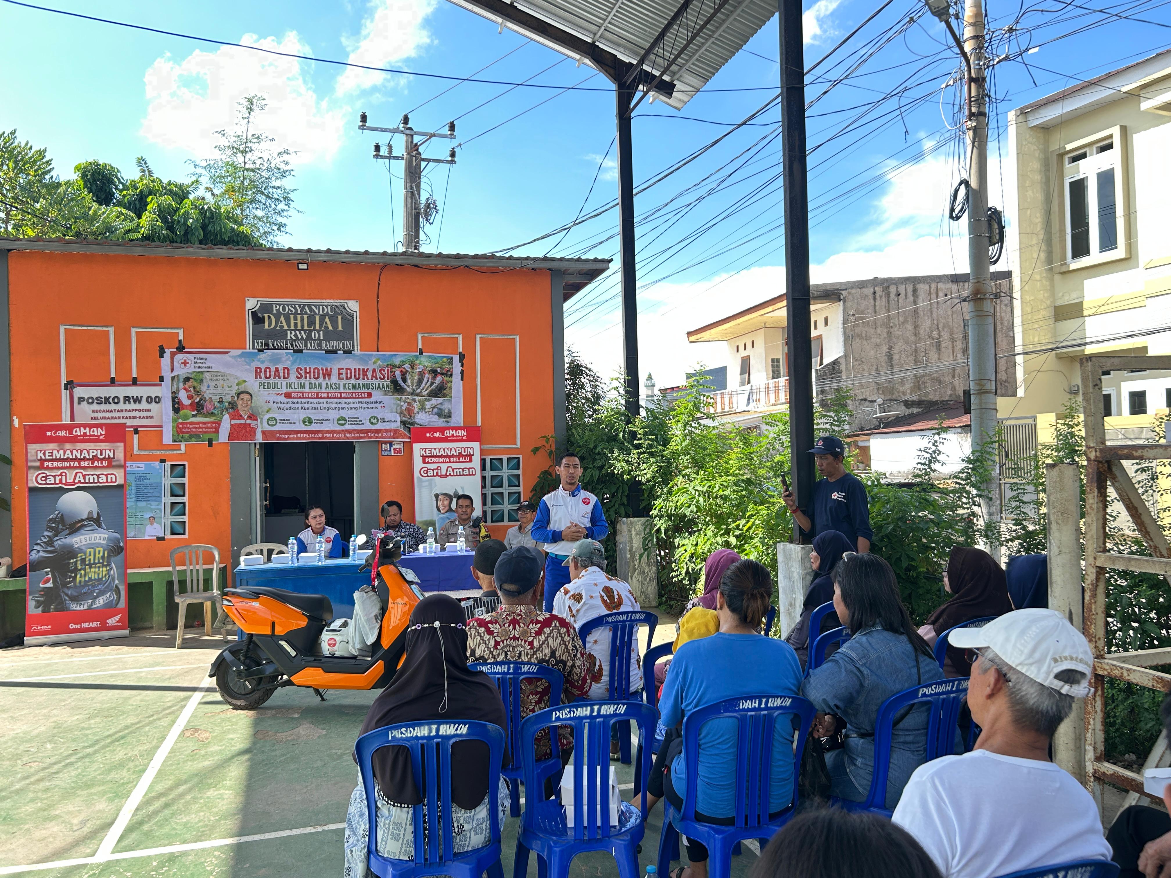 Asmo Sulsel Edukasi Safety Riding bagi Warga, Tekankan Pentingnya Keselamatan Saat Berboncengan