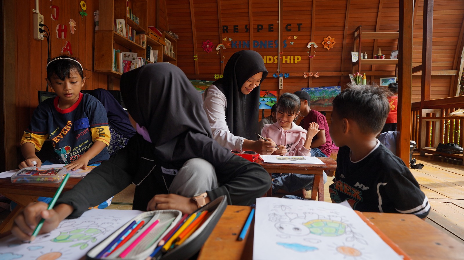 Rumah Literasi Sidaya IMIP, Oase Positif Hadirkan Edukasi Kreatif
