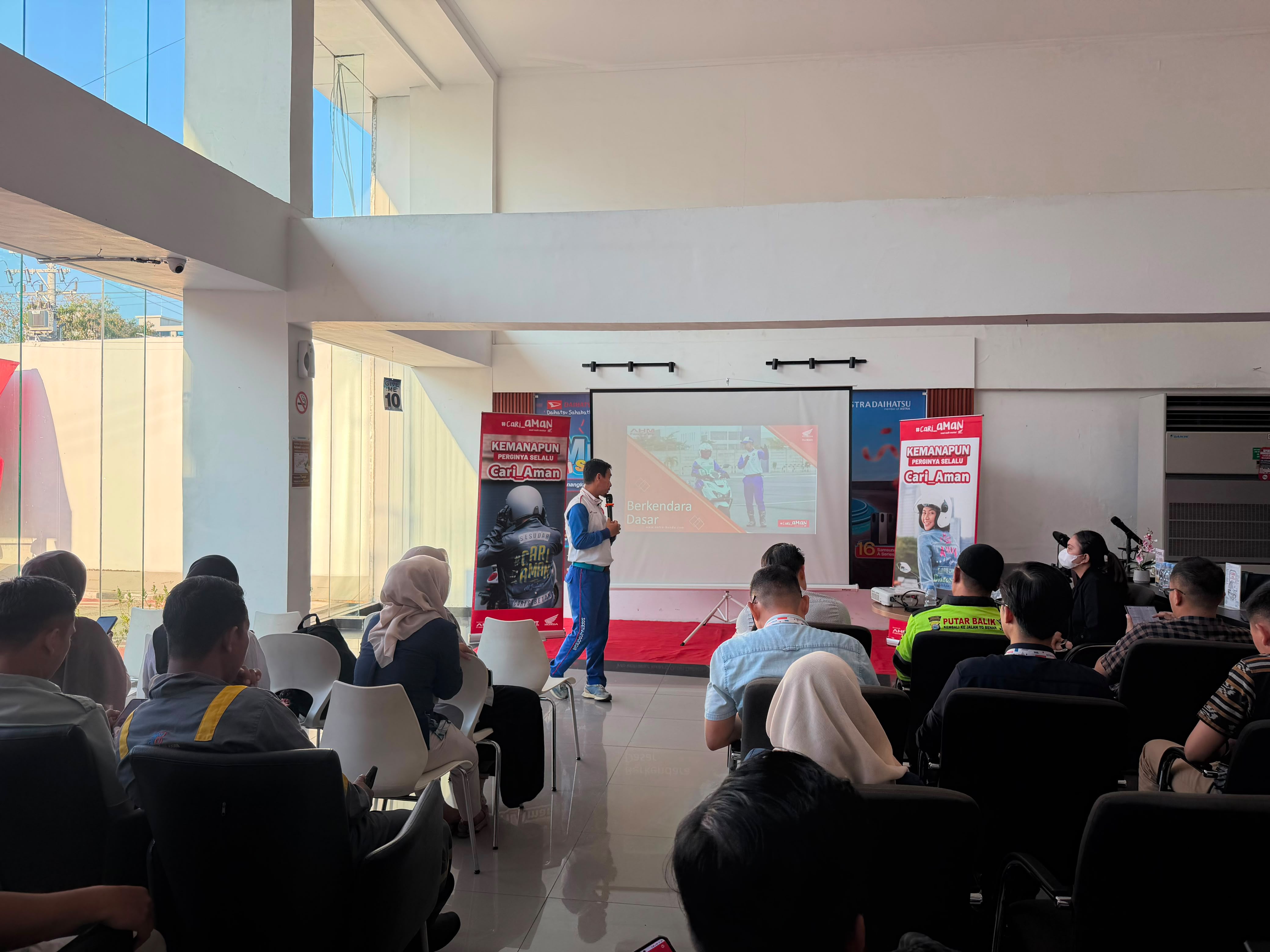 Asmo Sulsel Beri Edukasi Safety Riding bagi Karyawan Astra Daihatsu Makassar, Perkuat Sinergi Grup Astra dalam Kampanye Keselamatan Berkendara